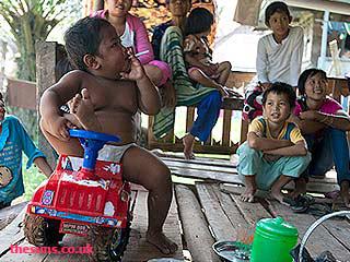 Ratusan Ribu Anak Indonesia Perokok Aktif