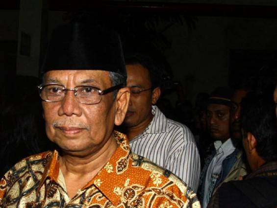 KH Hasyim Muzadi: Atas Nama HAM Tolak Lady Gaga Konser