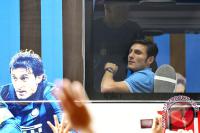 <p><span>Kapten Klub Sepak Bola Internazionale Milan, Javier Zanetti, tiba di Bandara Soekarno Hatta, Tangerang, Banten, Rabu (23/5). Sejumlah kegiatan akan digelar klub sepak bola Italia, Inter Milan, selama tournya di Indonesia pada 23 - 27 Mei. (FOTO ANTARA/Ismar Patrizki)</span></p>